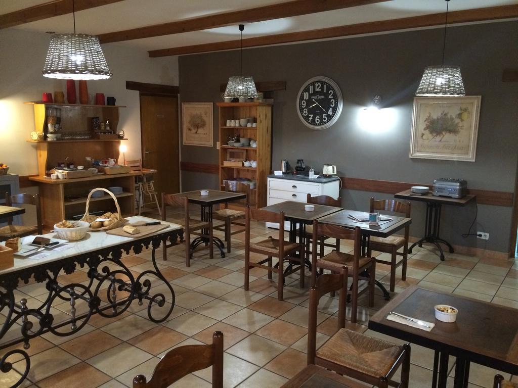 Logis Hotel Restaurant Le Mas De Mon Pere Saint-Jean-le-Centenier Exteriör bild