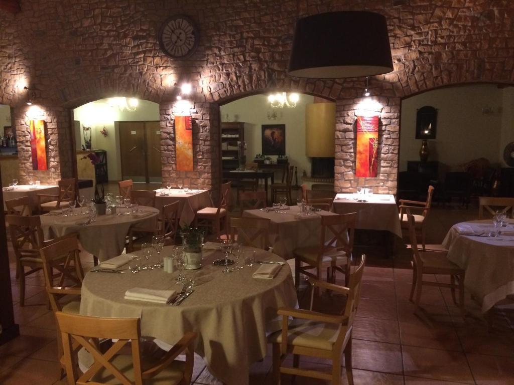 Logis Hotel Restaurant Le Mas De Mon Pere Saint-Jean-le-Centenier Exteriör bild